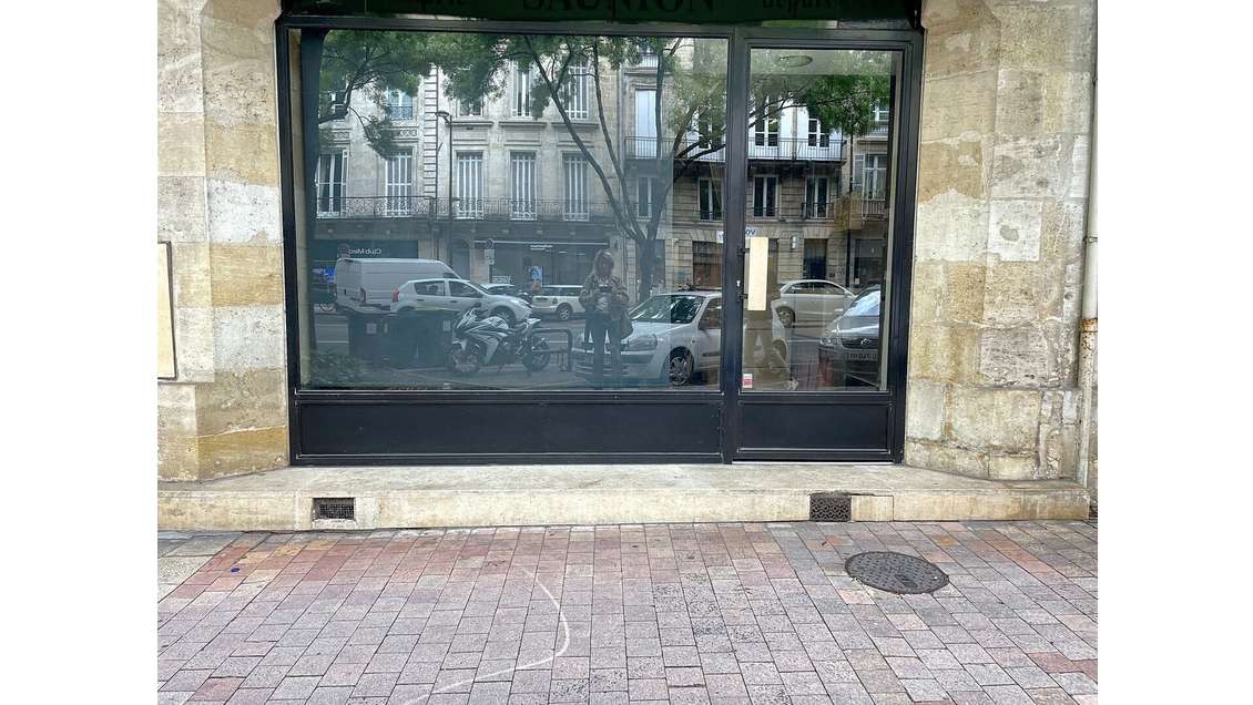 Vente local de 44m² avenue de prestige à Bordeaux