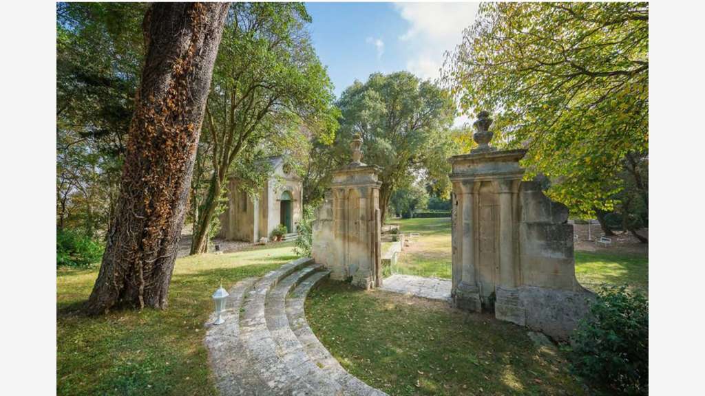 AV Château historique +2 variantes projets dept 13