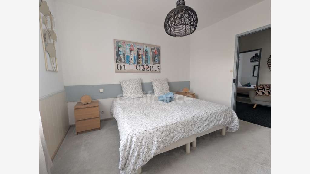 AV ensemble immo gîte 7 ch 183m² à Ronce-les-Bains
