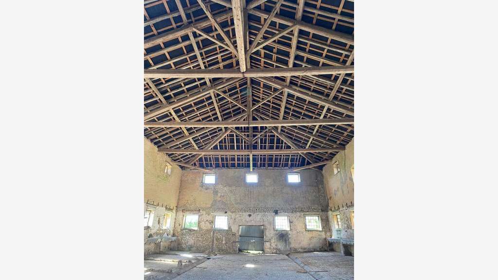 À vendre ancien corps de ferme du XVIIIe à Vittel
