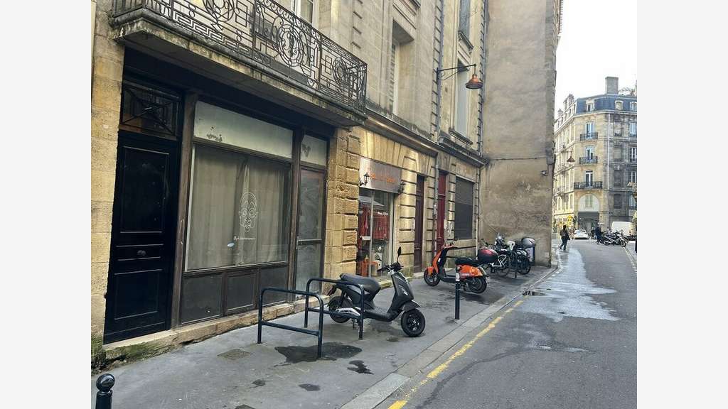 AV murs libres 20m² et cave Bordeaux Saint-Pierre