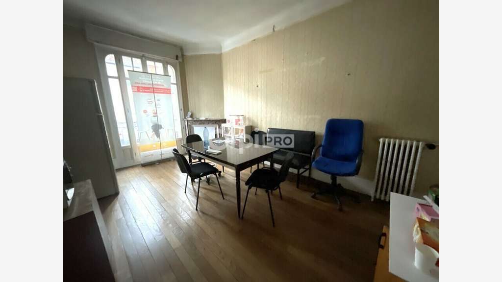 Immeuble à fort potentiel loué à vendre à Chauny