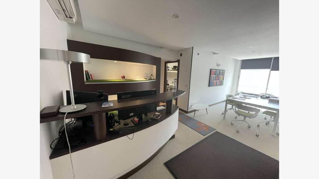 Vente immeuble 596m² à Ascain  A63