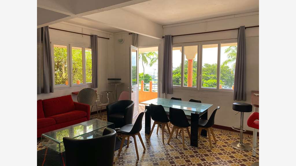 Vente magnifique immeuble mixte à Bellefontaine