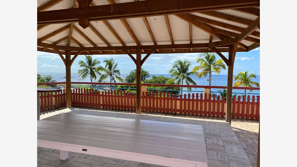 Vente magnifique immeuble mixte à Bellefontaine