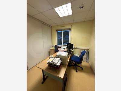 Immeuble de bureaux à vendre à Jugon Les Lacs