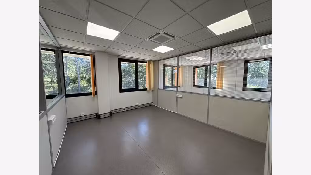 Opportunité immeuble de bureaux à Sophia-Antipolis