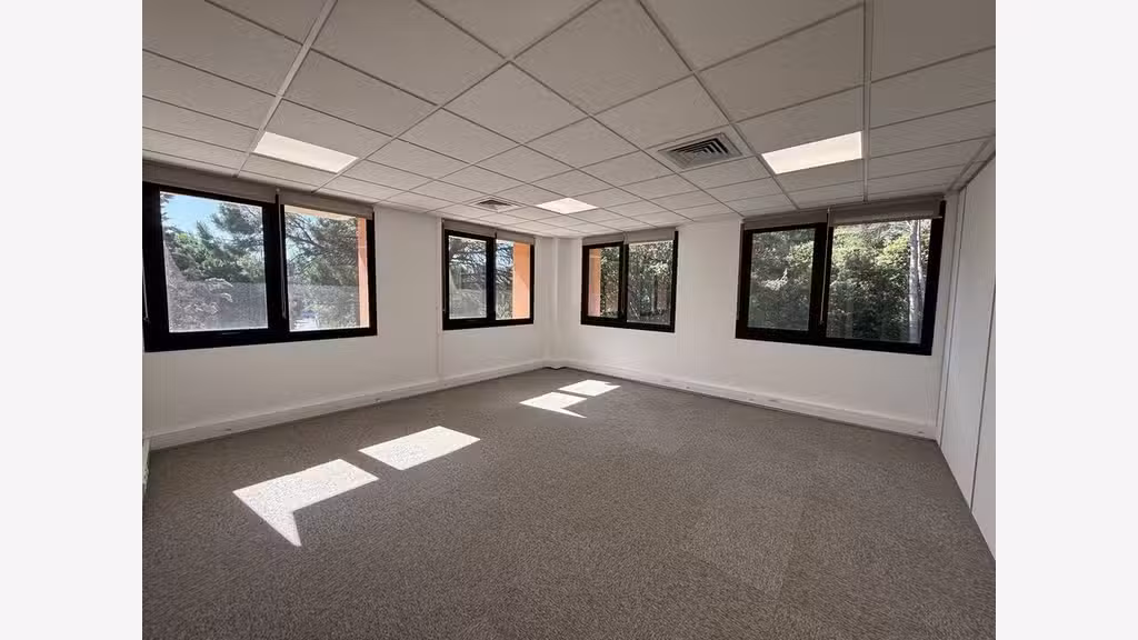 Opportunité immeuble de bureaux à Sophia-Antipolis