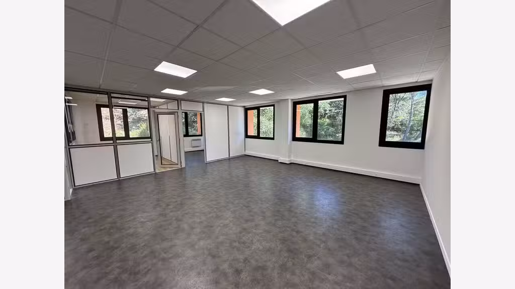 Opportunité immeuble de bureaux à Sophia-Antipolis