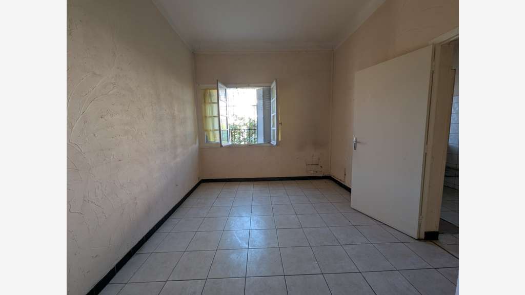 Immeuble de 162m² à vendre à Aureilhan Castors