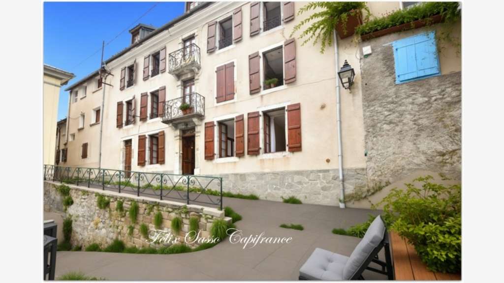 Immeuble de rapport polyvalent 491m² à Barèges
