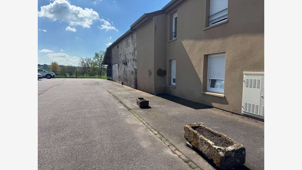 Immeuble à vendre BETTANGE sur terrain de 11,53 