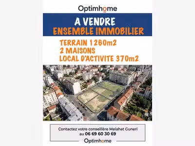 Local commercial et deux maisons à Bobigny