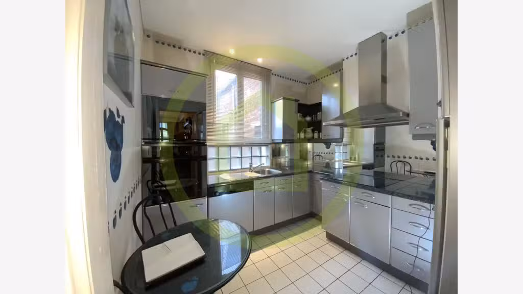 AV immeuble de 44m² en plein coeur de Cambrai