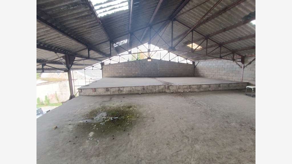 Ensemble immobilier mixte à vendre CARHAIX 