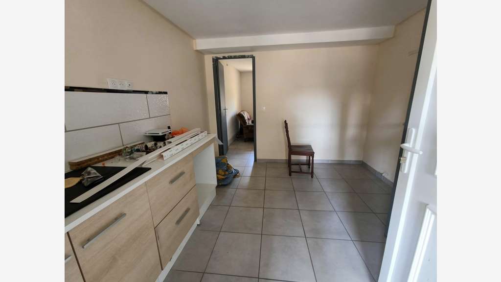 Ensemble immobilier mixte à vendre CARHAIX 
