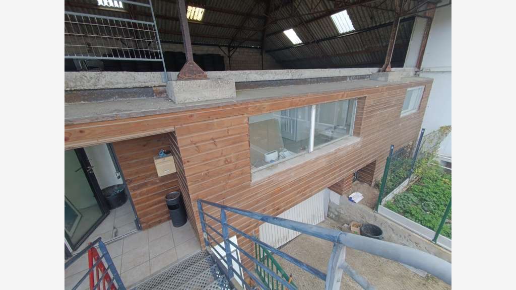 Ensemble immobilier mixte à vendre CARHAIX 