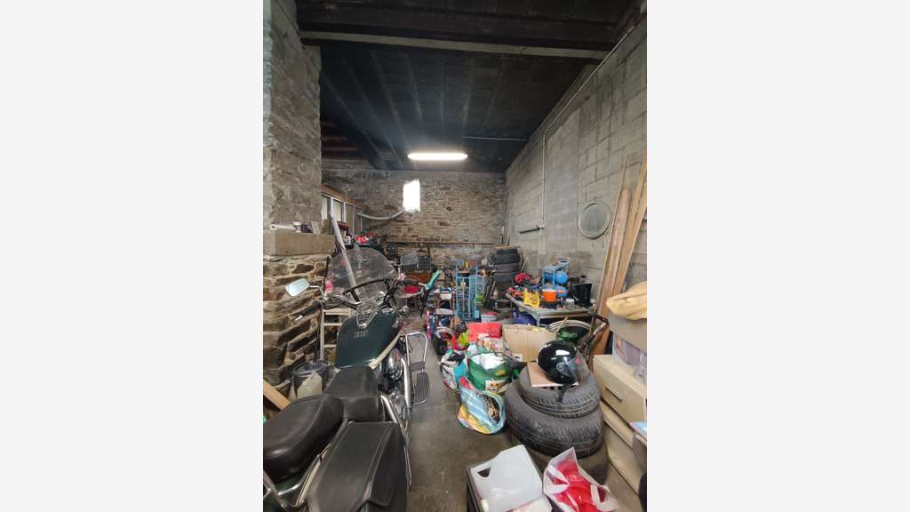 Ensemble immobilier mixte à vendre CARHAIX 