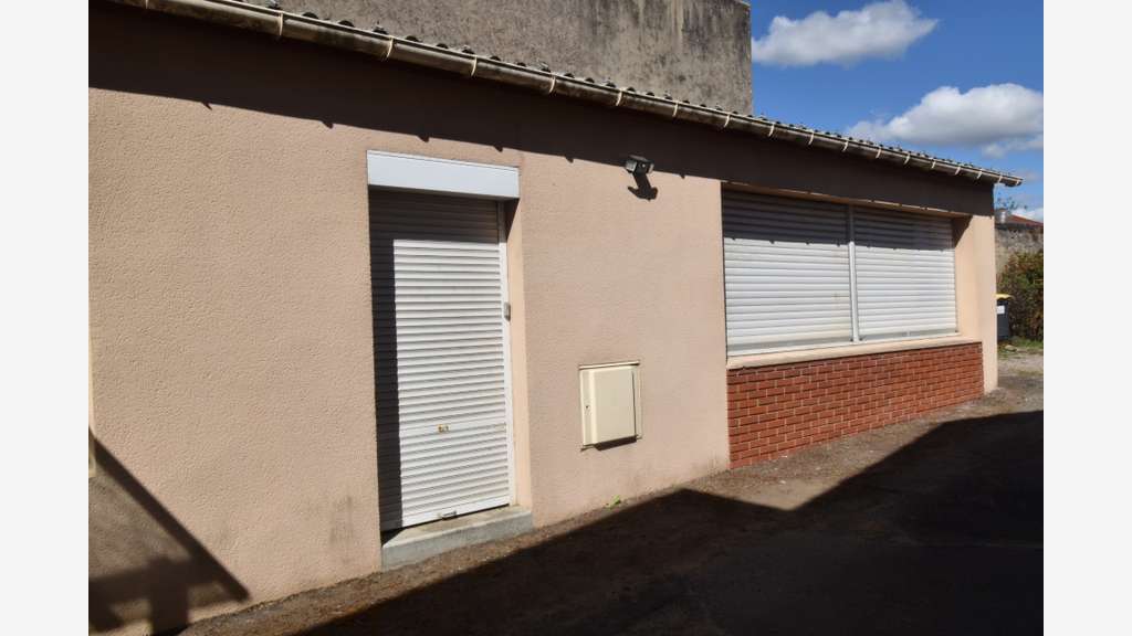 Immeuble à vendre CHAUVE (44)