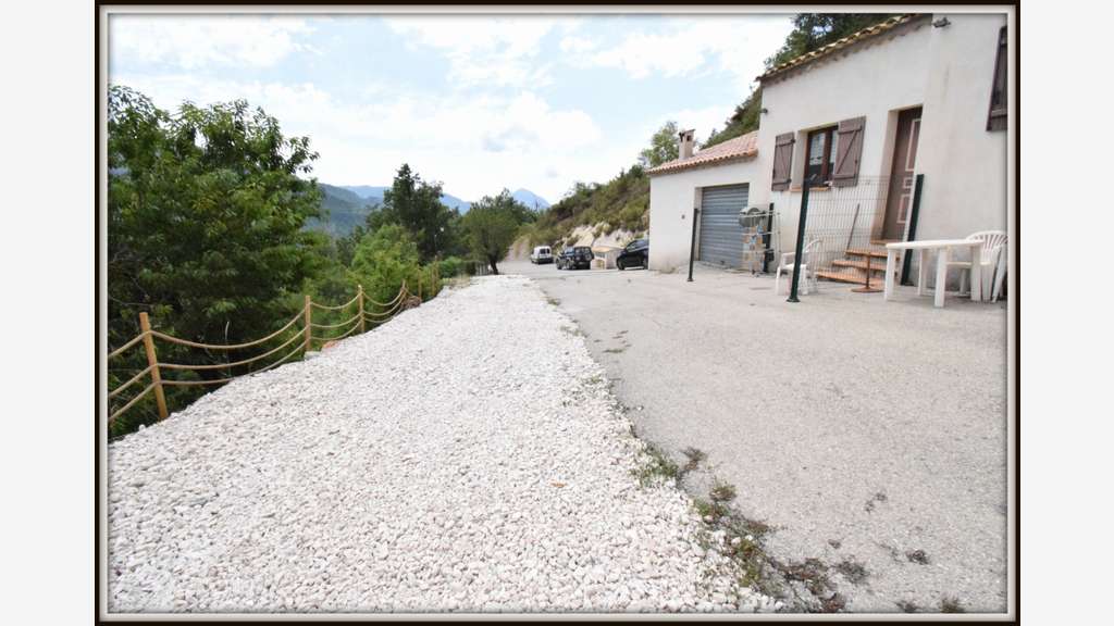 Immeuble 160m² à vendre Demandolx Gorges du Verdon
