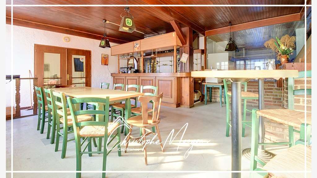 Ensemble immobilier 455m² à vendre à Dolving (57)