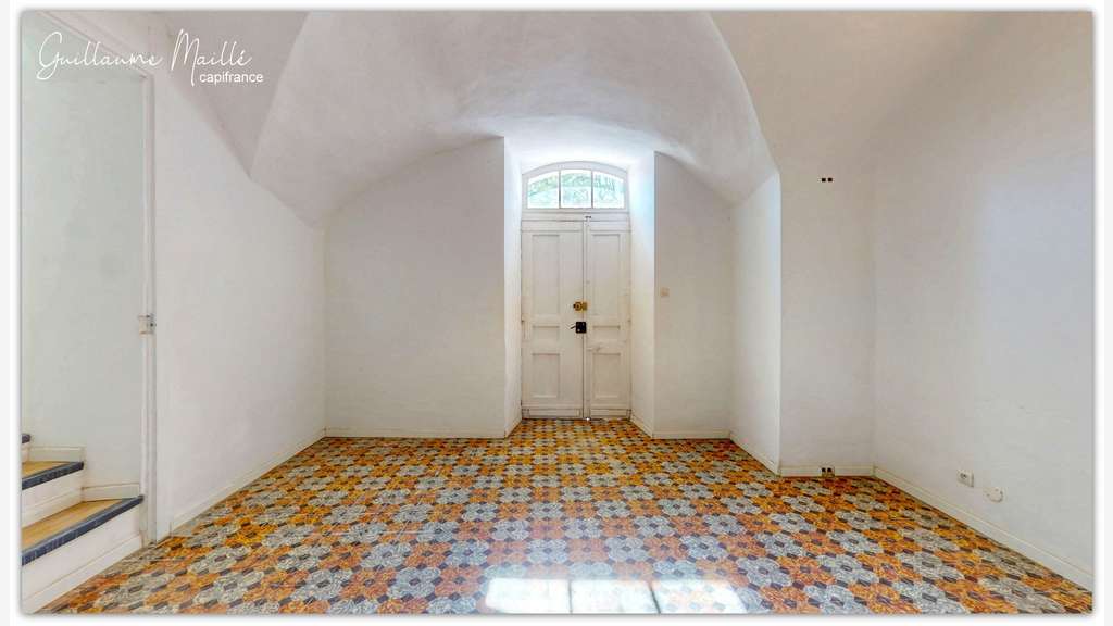 Immeuble à vendre 377m² de surface utile Fontes