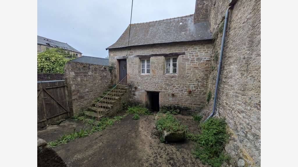 Vente immeuble de 300m² à Guemene sur Scorff
