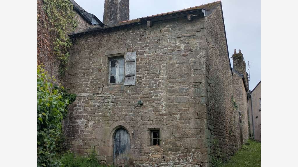Vente immeuble de 300m² à Guemene sur Scorff