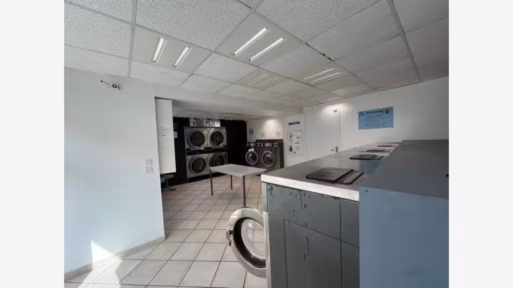 Vente immeuble mixte en angle de rue à Héric