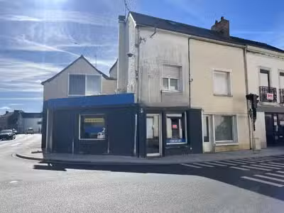 Vente immeuble mixte en angle de rue à Héric