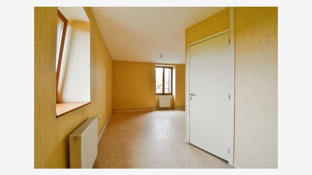 Immeuble à vendre à Huriel