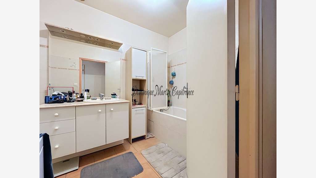 Immeuble à vendre LA CHARTRE-SUR-LE-LOIR 