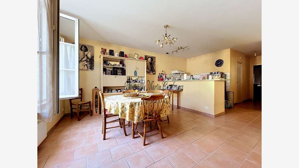 Immeuble à vendre LA CHARTRE-SUR-LE-LOIR 