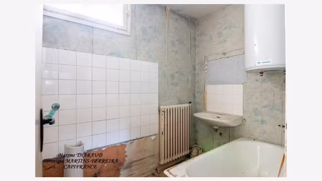 Immeuble de rapport 11 logements La Guiche (71)