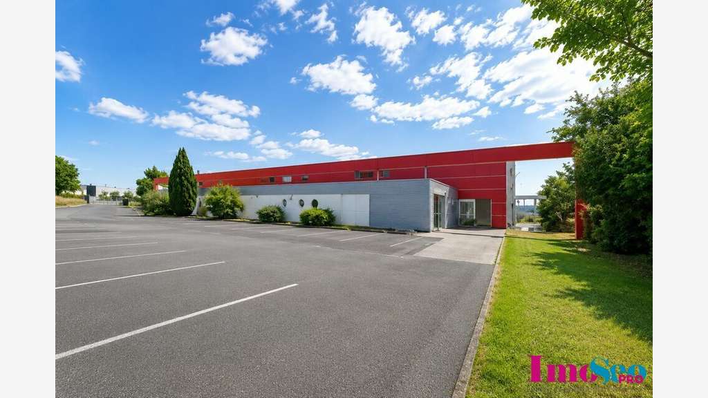 Immeuble d'activités de 800m² à vendre à Lormont