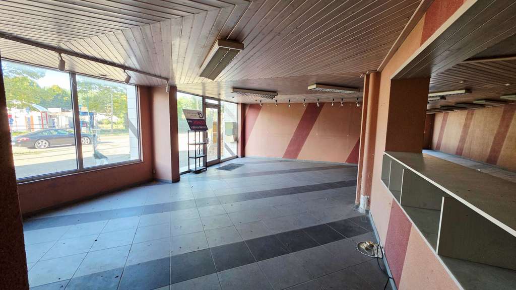 Immeuble Montreal La Cluse 10 pièce(s) 952.3 m2