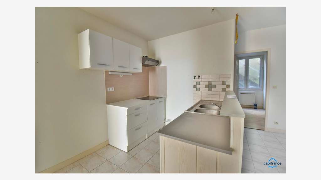 AV immeuble fort potentiel locatif à Montrichard 