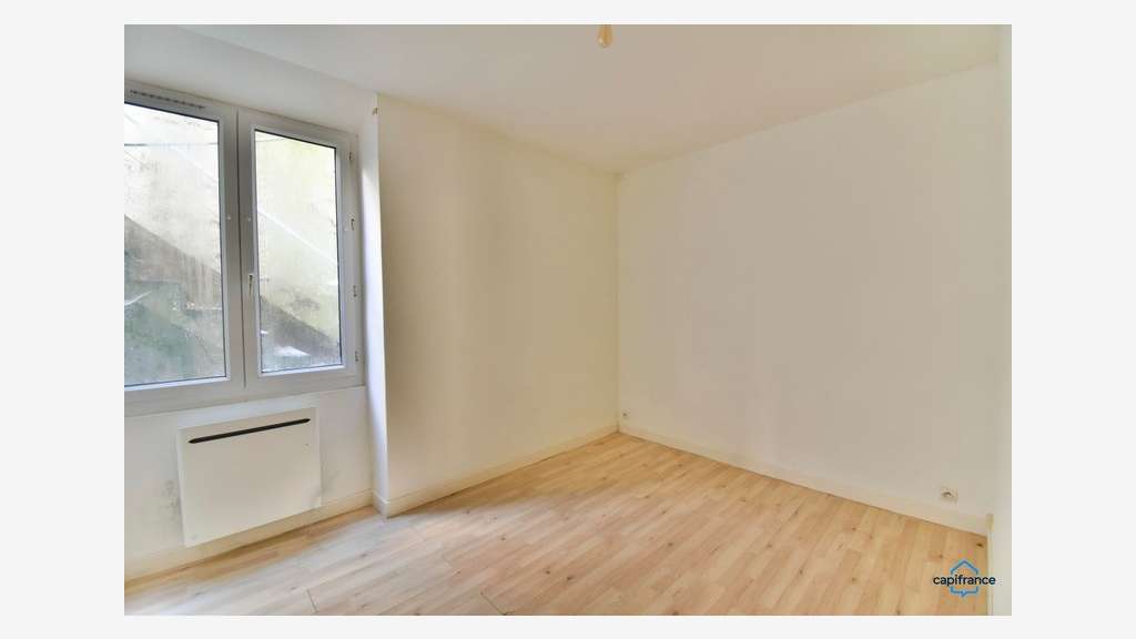 AV immeuble fort potentiel locatif à Montrichard 