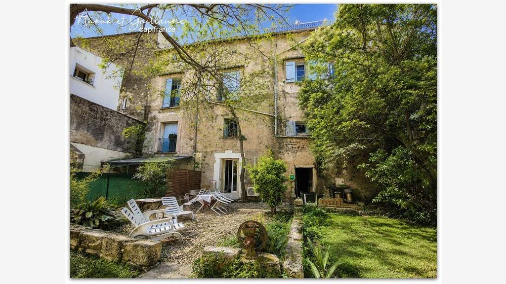 Immeuble de 360m² habitable à vendre à Pezenas