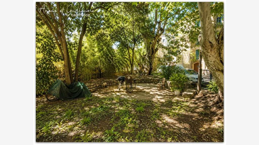 Immeuble de 360m² habitable à vendre à Pezenas