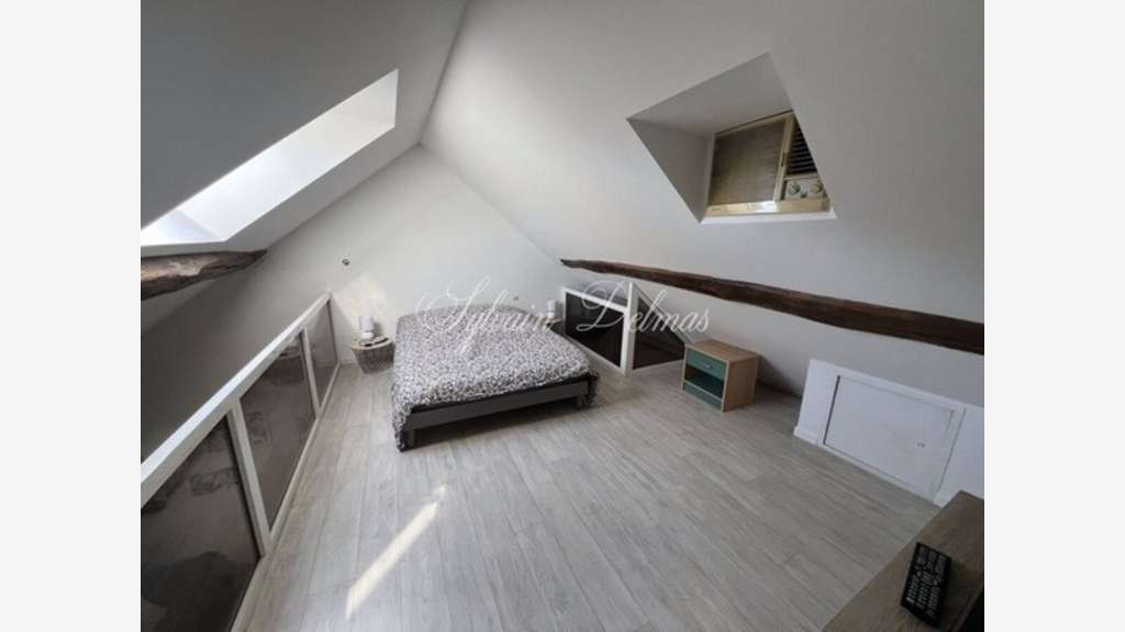 Immeuble à vendre à Châtellerault place des Halles