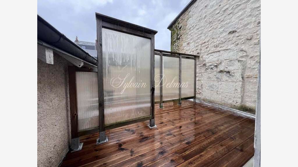 Immeuble à vendre à Châtellerault place des Halles