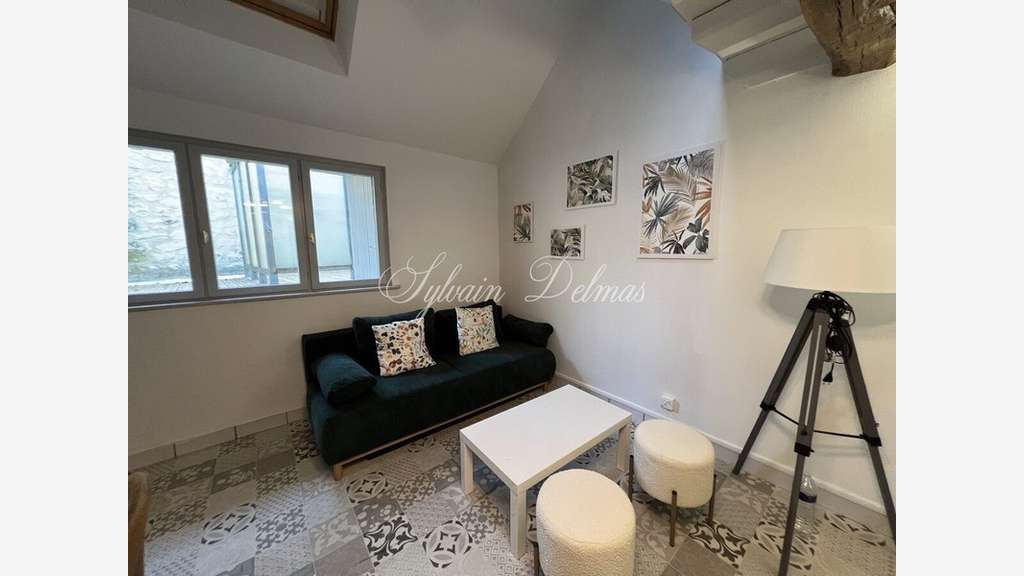 Immeuble à vendre à Châtellerault place des Halles