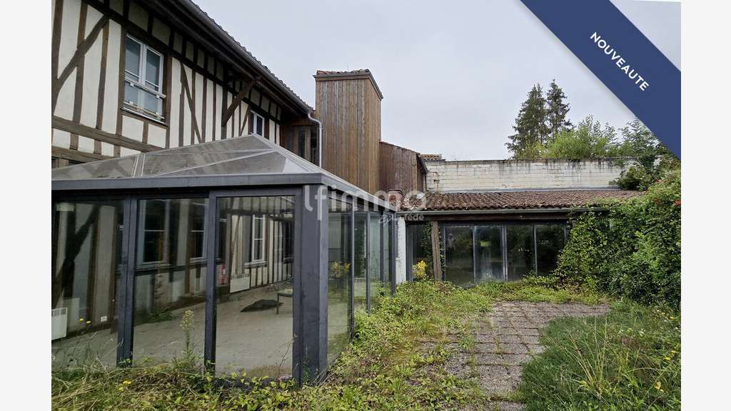 Ensemble immobilier St-Amand sur Fion