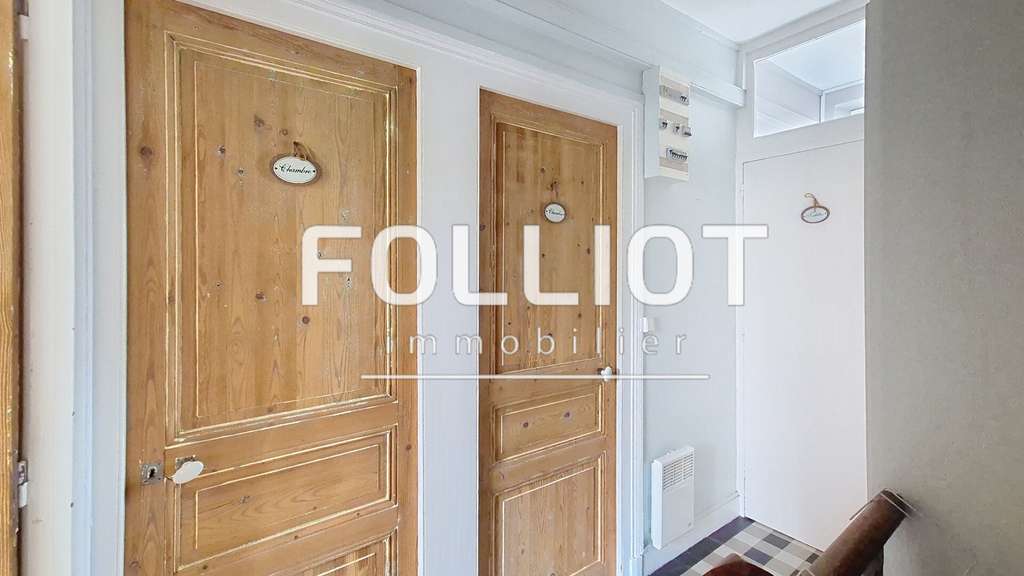 Vente Immeuble local 144m² Saint Jean le Thomas 