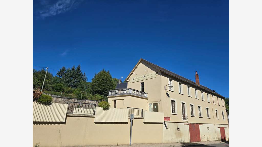 Vente immeuble de rapport avec 2 garages Salmiech