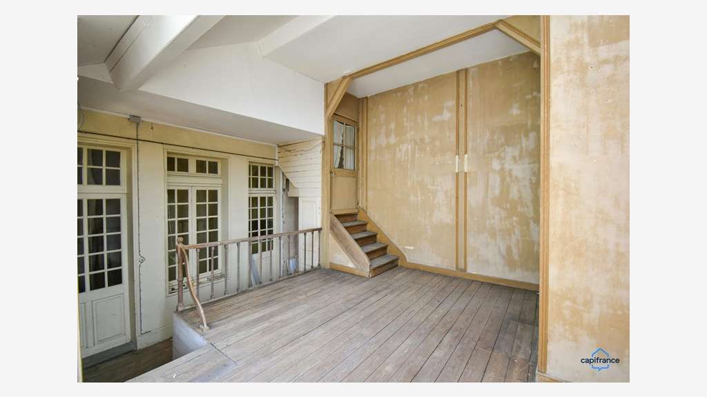 Immeuble à vendre VALENCAY (36)