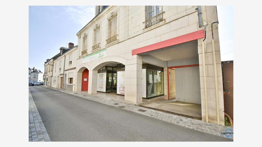 Immeuble à vendre VALENCAY (36)