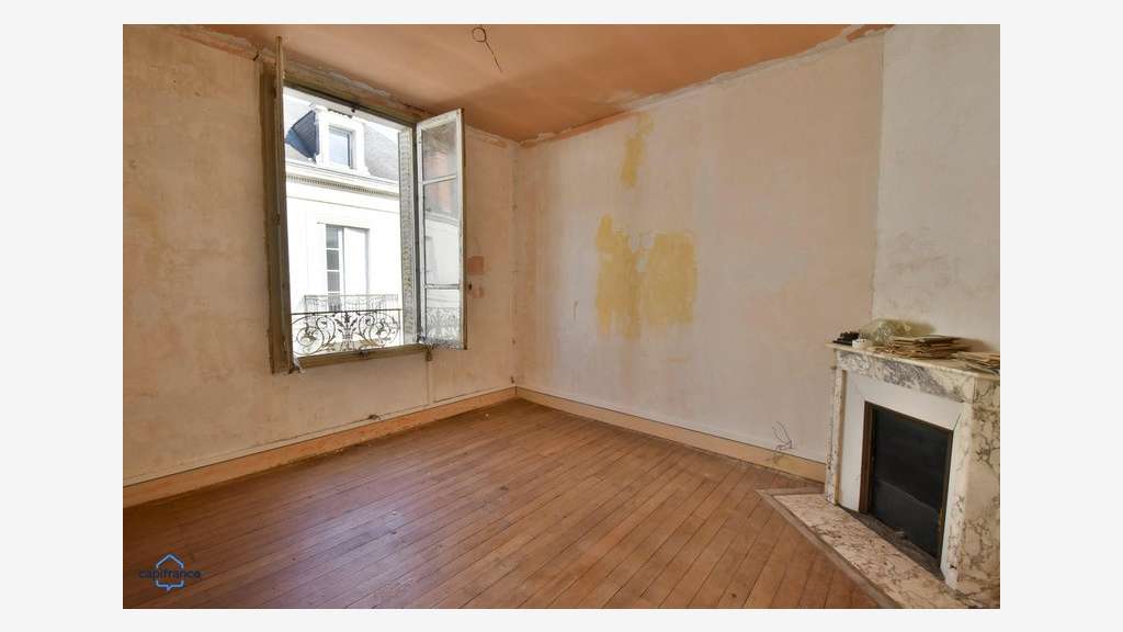 Immeuble à vendre VALENCAY (36)