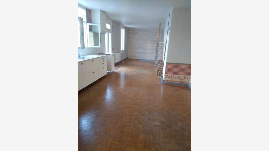 Vente local commercial 325m² au coeur de Valençay